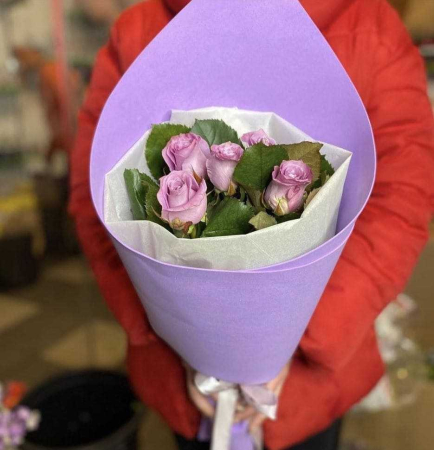 Букет из казахстанских лиловых роз, 5 шт